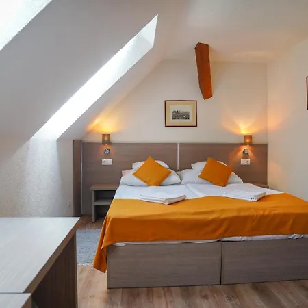 Szalajka és étterem Hotel 3*